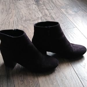 Faux suede cute ankle booties